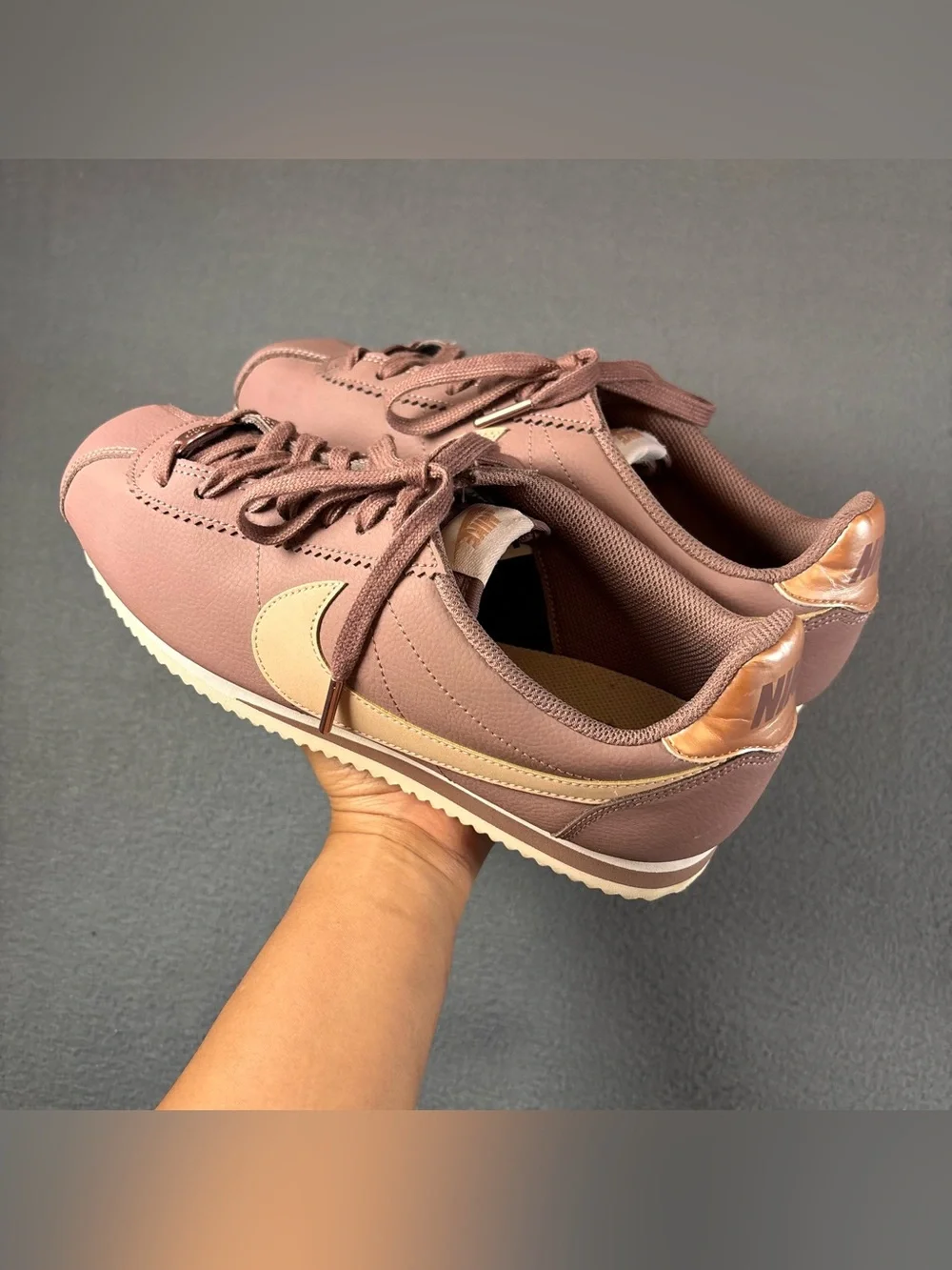 Nike Cortez 72 Classic Particle Beige Smokey Mauve Women’s Size 9.5